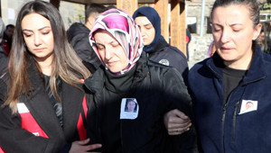 İzmir'de öldürülen polisin eşi: Ocağımı yıktılar, ocakları yıkılsın