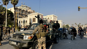 Dünya medyası Suriye'de 61 yıllık Baas rejiminin çöküşünü manşete taşıdı