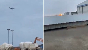 Kuş sürüsüne çarpan Azerbaycan Hava Yollarına ait uçak, Kazakistan'da düştü