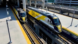 ABD'de itfaiye aracı ile tren çarpıştı: 15 yaralı