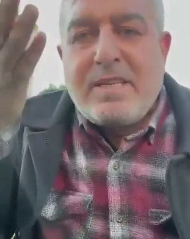 Başakşehir'de cipin önünü kesen minibüs sürücüsü, aracın camına tükürdü - Resim : 1