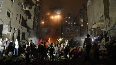 Beyrut'un merkezinde 2 patlama meydana geldi