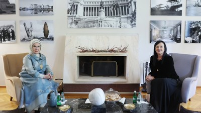 Emine Erdoğan, Arnavutluk Başbakanı Edi Rama'nın eşi Linda Rama ile bir araya geldi