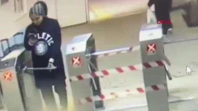 Van'da kaybolan üniversite öğrencisi Rojin'in yurttan çıktığı anlar güvenlik kamerasında