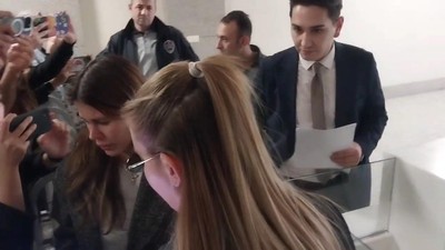 Tutuklama talebiyle mahkemeye sevk edilen Mehmet Ali Erbil’in kızı gözyaşlarını tutamadı