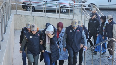 Zonguldak’ta FETÖ operasyonu: 2’si akademisyen, 5 gözaltı