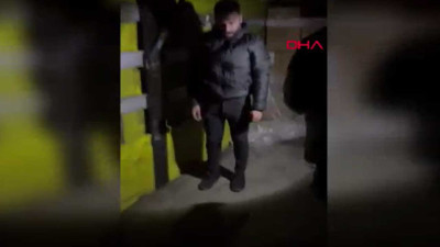 Yol kenarına park ettiği TIR'ın dorsesinde kendisini halatla asan şoförü jandarma kurtardı