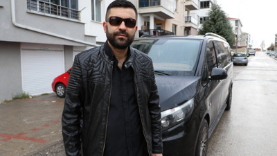 Gözlüklerinden kurtulmak isterken gözlerini kaybetti