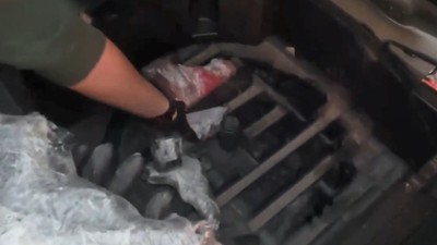 Kayseri'de otomobilin bagajında 20 adet tabanca ele geçirildi; 1 gözaltı