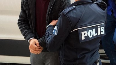 İstanbul'daki FETÖ operasyonunda gri kategoride aranan Cemal Türk ve eşi yakalandı