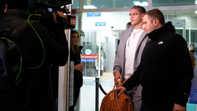 Fenerbahçe'nin prensip anlaşmasına vardığı Diego Carlos, İstanbul'a geldi