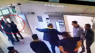 Yakalanan hükümlüyü, hastaneden kaçırmaya çalıştılar; o anlar kamerada