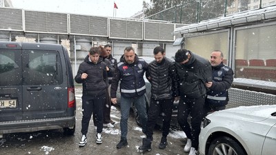 Samsun merkezli dolandırıcılık operasyonunda yakalanan 4 şüpheli adliyede