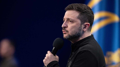 Zelenskiy, barışı görüşmek üzere kısa sürede Trump ile bir araya gelmesi gerektiğini belirtti