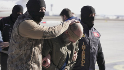 Kırmızı bültenle aranan Sinan Memi ve Atakan Avcı Türkiye'ye getirildi