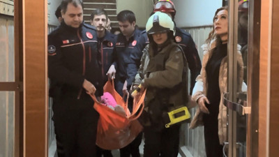 Avcılar'da babası öldü, annesi kalp krizi geçirdi; kendisi baygın halde bulundu