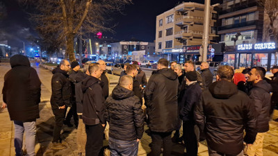 Müteahhidin banka borcu nedeniyle, parasını ödeyip satın aldıkları evlerinden atılacaklar
