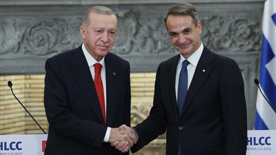 Cumhurbaşkanı Erdoğan, Yunanistan Başbakanı Miçotakis ile telefon görüşmesi gerçekleştirdi