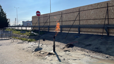 Sondaj sırasında çıkan gaz yangınlarından biri söndü, diğeri sürüyor