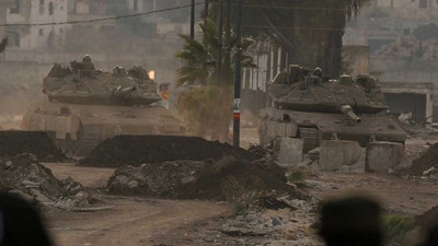 İsrail Savunma Bakanı Katz, Suriye'deki işgali sürdüreceklerini yineledi