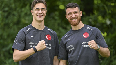 Almanya’da, Türk kökenli futbolcuların milli takım tercihleri tartışılıyor