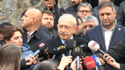 Kılıçdaroğlu, İmamoğlu'nun evinin önünde konuştu: Türkiye adına çok üzgünüm