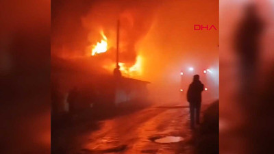 Sarıyer’de iki ev ve bir baraka alev alev yandı