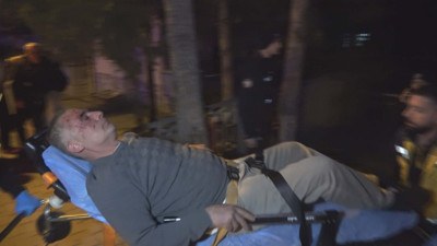 Tartıştığı babasını tüfekle havaya ateş açıp, yüzünden yaraladı