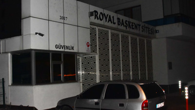 Site görevlisi, sitede oturan husumetlisini öldürdü