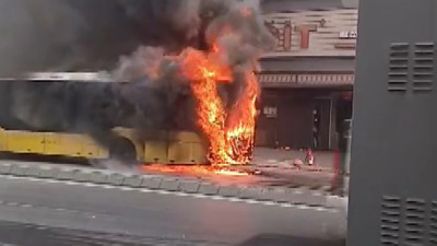 Ümraniye’de İETT otobüsü alev alev yandı