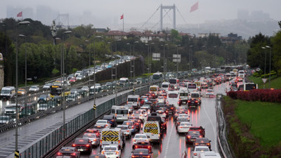 İstanbul'da eğitim öğretim yılı ikinci ara tatil sonrası trafik yoğunluğu