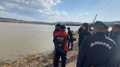 Kum ocağında çalışırken nehre düşen Mehmet'in cansız bedenine ulaşıldı