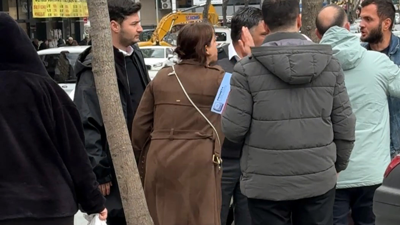Avcılar'da hatalı park tartışması kavgaya dönüştü; o anlar kamerada