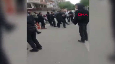 Silahlı kavgada ağır yaralandı; olay kamerada