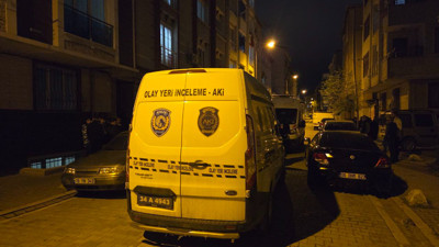 Esenyurt'ta kız arkadaşını yaralayıp, annesini öldürdü