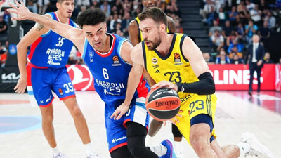 THY Avrupa Ligi'nde Fenerbahçe Beko normal sezonu ikinci, Anadolu Efes ise altıncı sırada bitirerek play-off'a kaldı