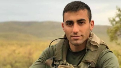 Pençe-Kilit bölgesinde 2022'de şehit olan P.Uzm.Çvş. Nurettin Tokyürek'in naaşına ulaşıldı