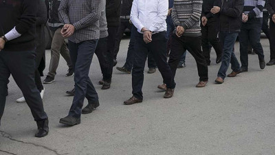 Van'da terör soruşturmaları kapsamında 24 şüpheli yakalandı