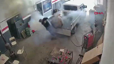 Kaynak yaparken, mazot deposu patladı