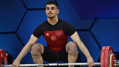 Milli halterci Kaan Kahriman, Avrupa şampiyonluğuna ulaştı