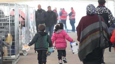 Bakan Yerlikaya ülkesine dönen Suriyeli sayısını açıkladı