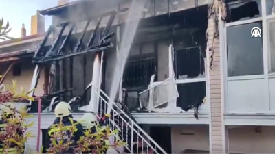 Eski eşini ve yardıma gelen çifti darbeden şüpheli evi ateşe verdi