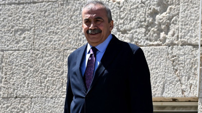 Siyasilerden peş peşe Sırrı Süreyya Önder'e 'Geçmiş olsun' mesajları