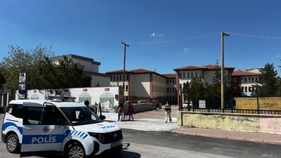 Kayseri'de okul önünde çocuklarını beklerken eski eşinin bıçakladığı kadın yaralandı
