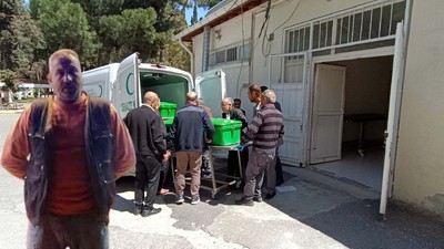 Sokak ortasında av tüfeği ile vurularak öldürüldü