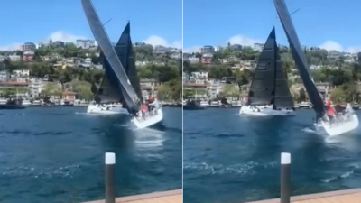 İstanbul Boğazı'nda deprem anları kamerada; yönü değişen yelkenli yan yattı