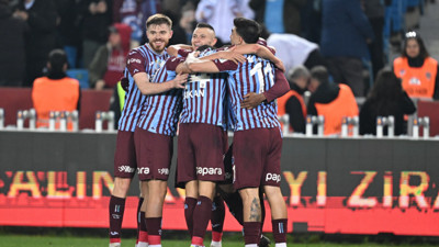 Trabzonspor, Göztepe'yi 2 golle geçti! Finalde Galatasaray'ın rakibi oldu