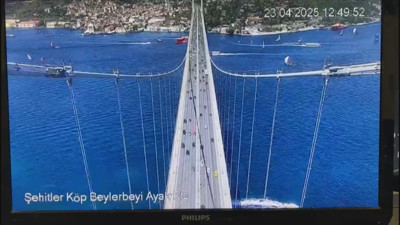 Deprem anı, 15 Temmuz Şehitler Köprüsü'nün kamerasında