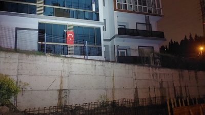 Sakarya'da çökme tehlikesi bulunan 4 katlı apartman tahliye edildi