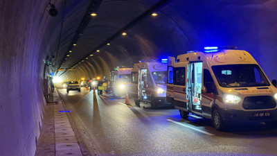 Kahramanmaraş'ta tünelde iki otomobilin çarpıştığı kazada 7 kişi yaralandı